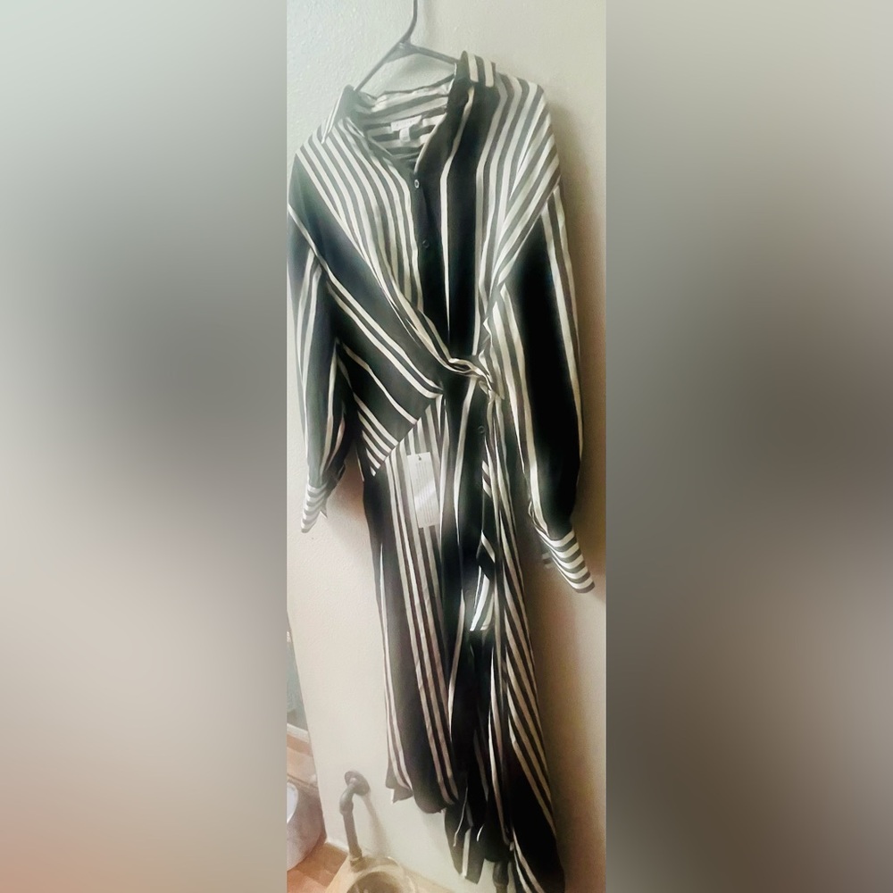 TOPSHOP ASYMMETRICAL BLK/WHITE STRIPED BUTTON DOWN SHIRT DRESS SIZE 4~NWT - Picture 5 of 9